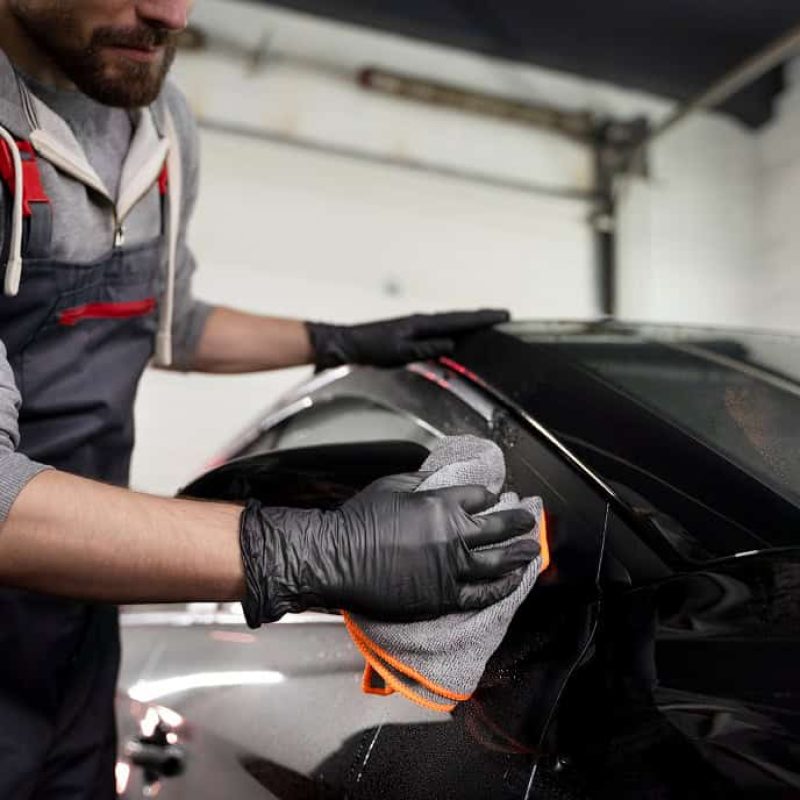 beautiful-car-polishing-service 1